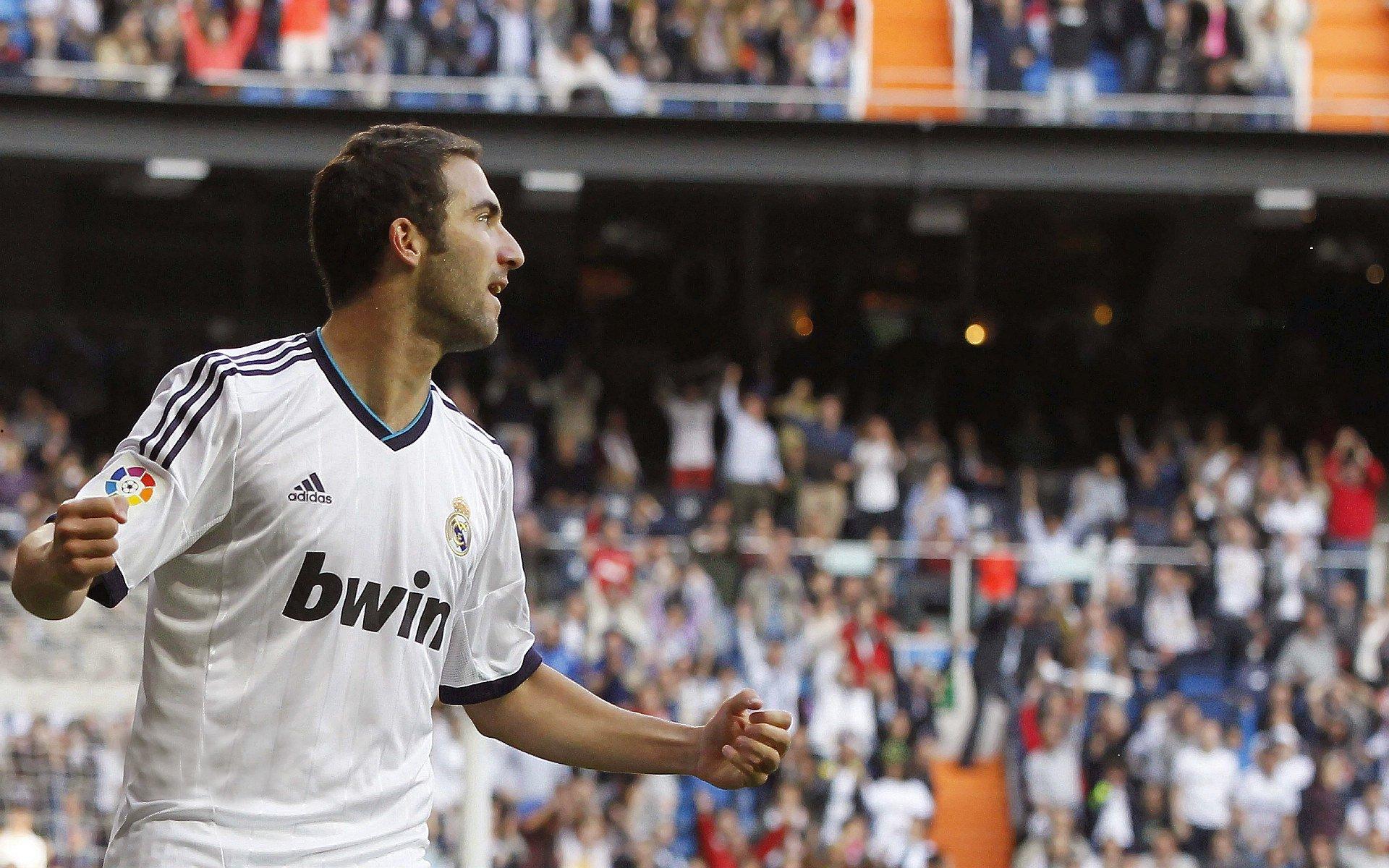 从西班牙低级别联赛到中超抢断王，杨泽翔的逆袭之路